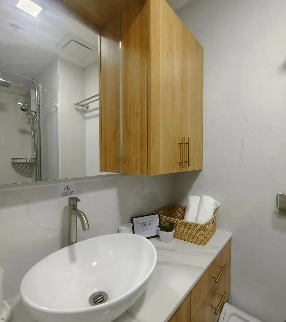 Cozy Simple Room By Metro Staycation Manila 0*,