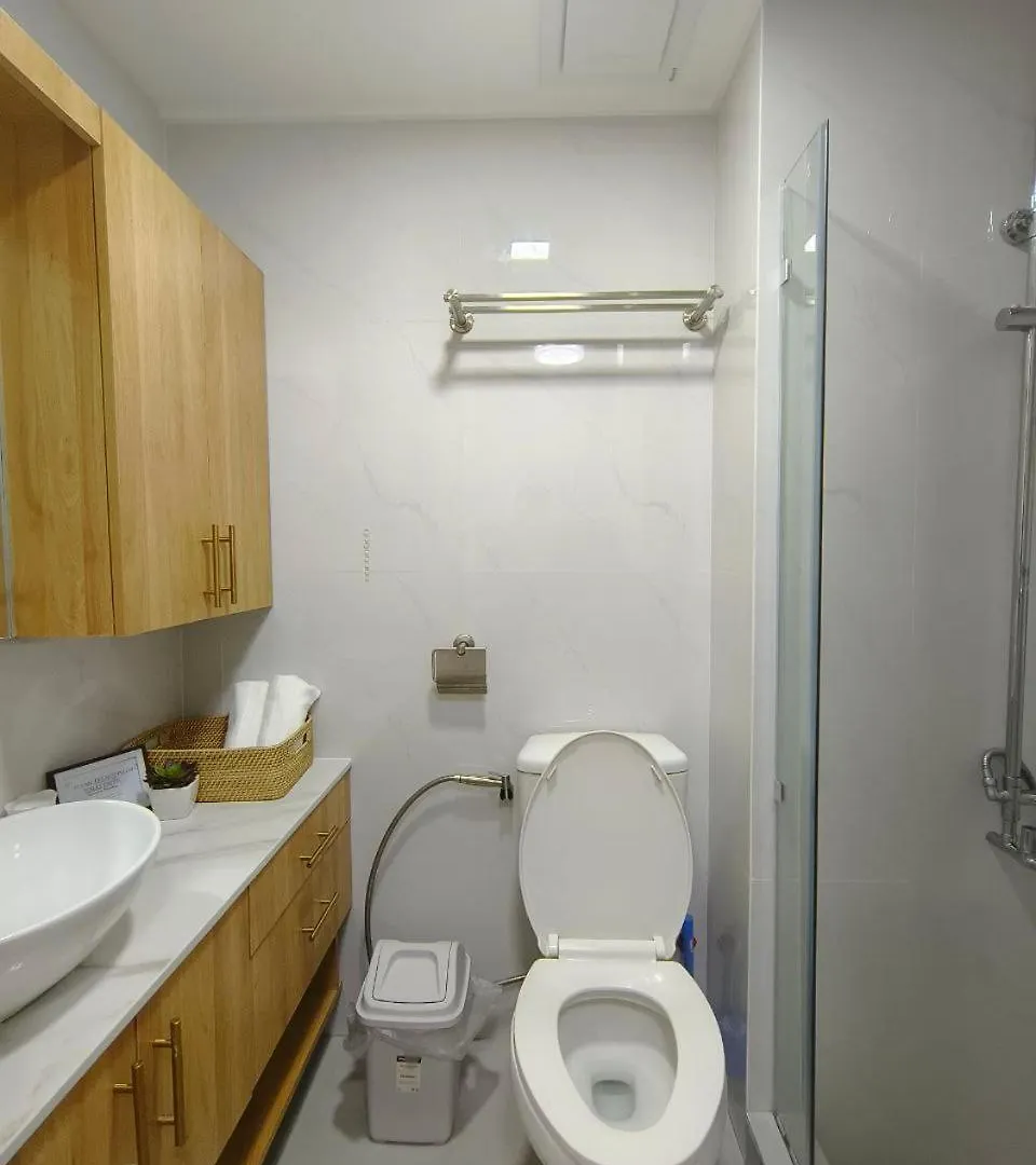 Cozy Simple Room By Metro Staycation Manila Aparthotel